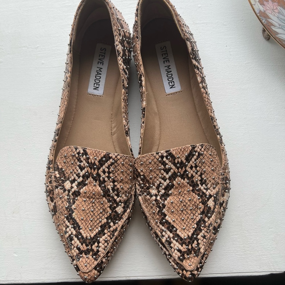 Steve Madden snake pointy toe ballet flats